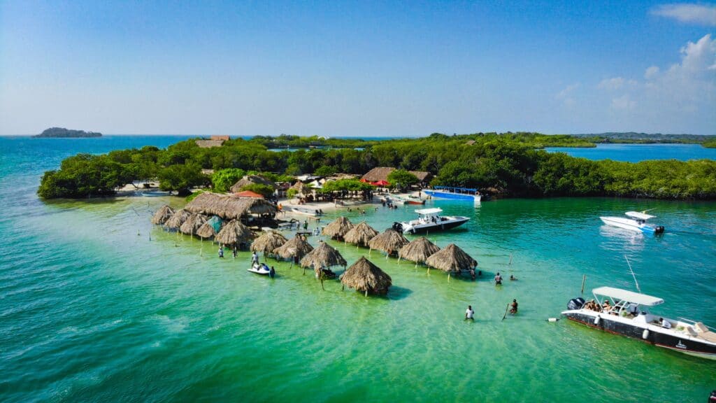 Foto aerea de la playa Cholon Cartagena.