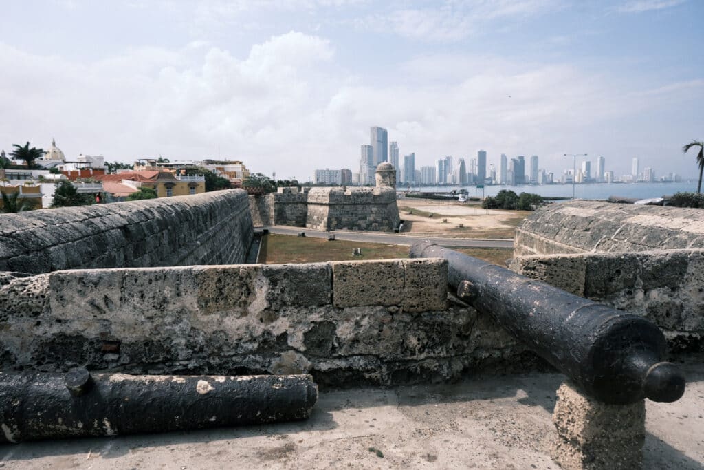 Photo of cannons atop the wall that provided safety to Cartagena from foreign invasions.